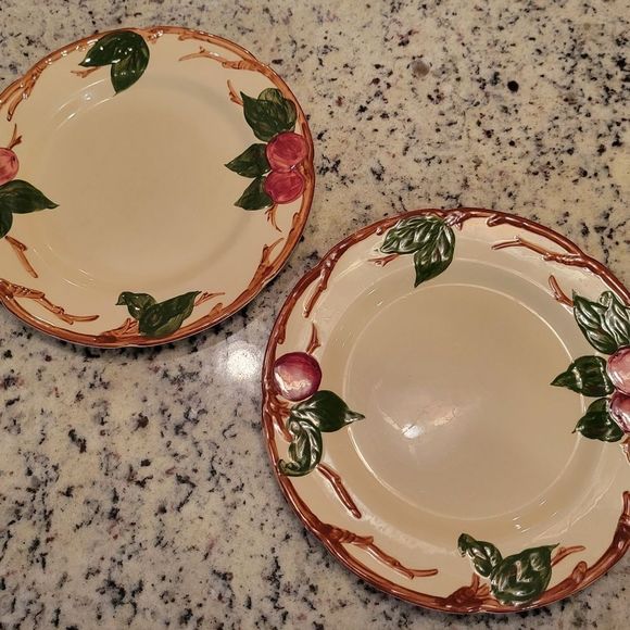 Franciscan Other - 2 VINTAGE FRANCISCAN APPLE DINNER PLATES